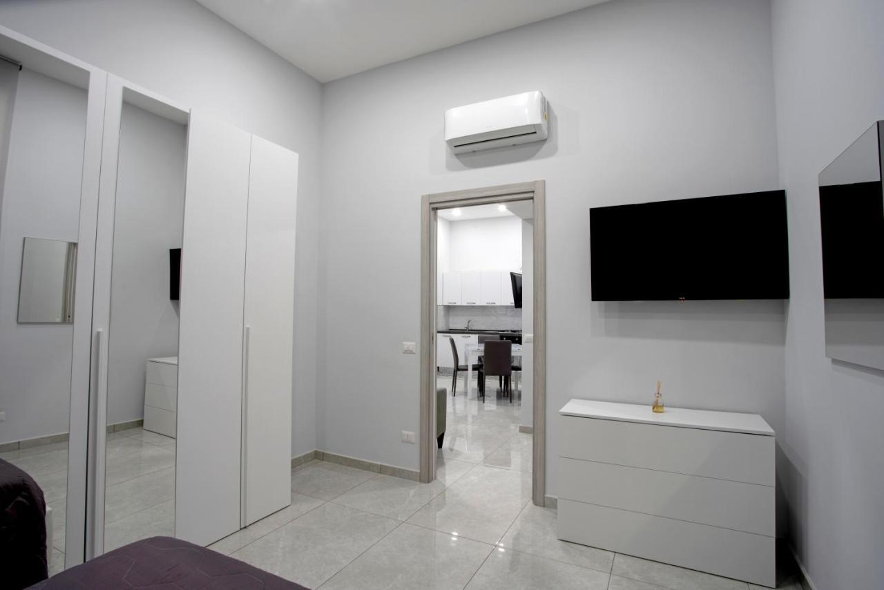 Giovi'S Apartments กาสเตลลัมมาเร ดิ สตาเบีย ภายนอก รูปภาพ