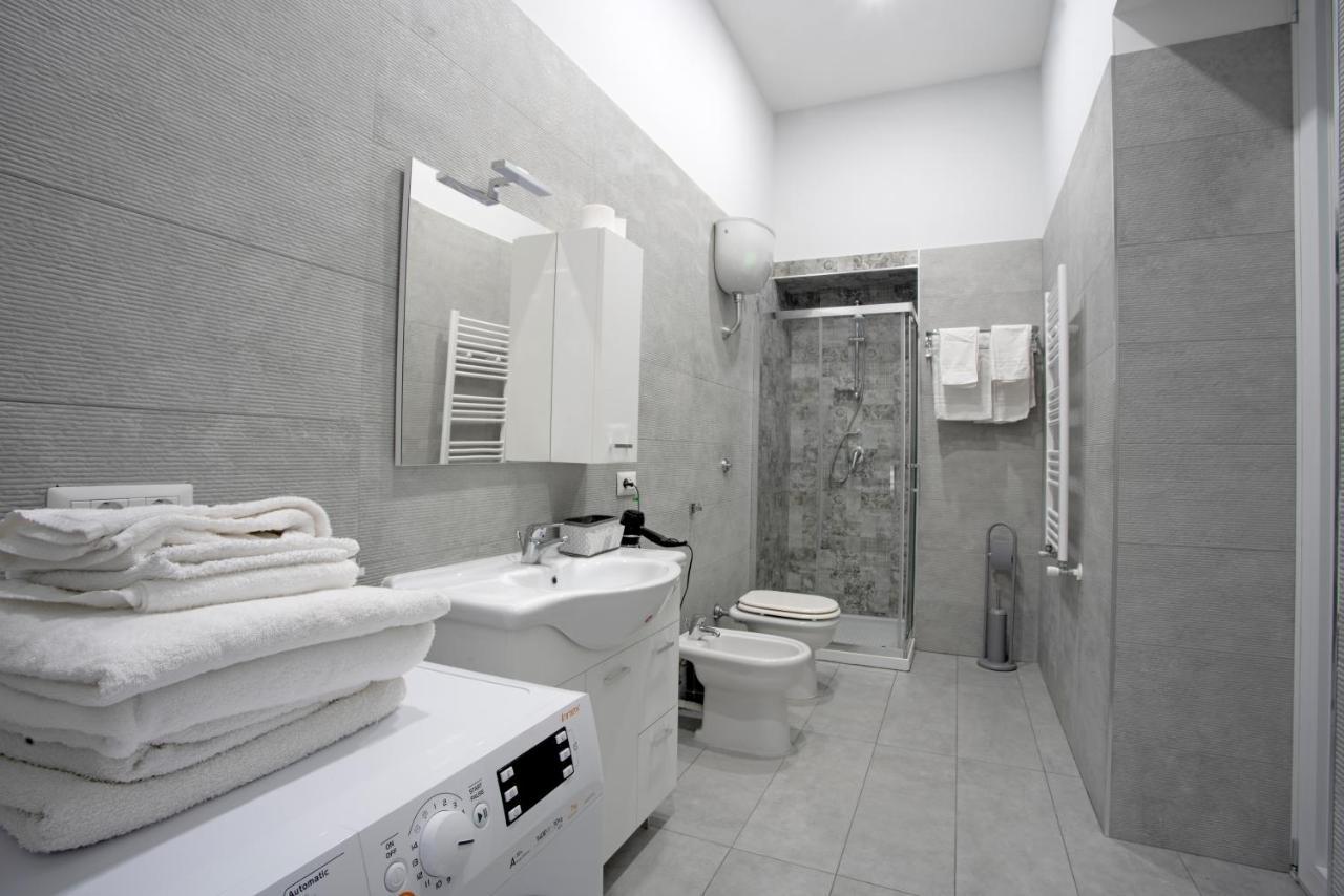 Giovi'S Apartments กาสเตลลัมมาเร ดิ สตาเบีย ภายนอก รูปภาพ