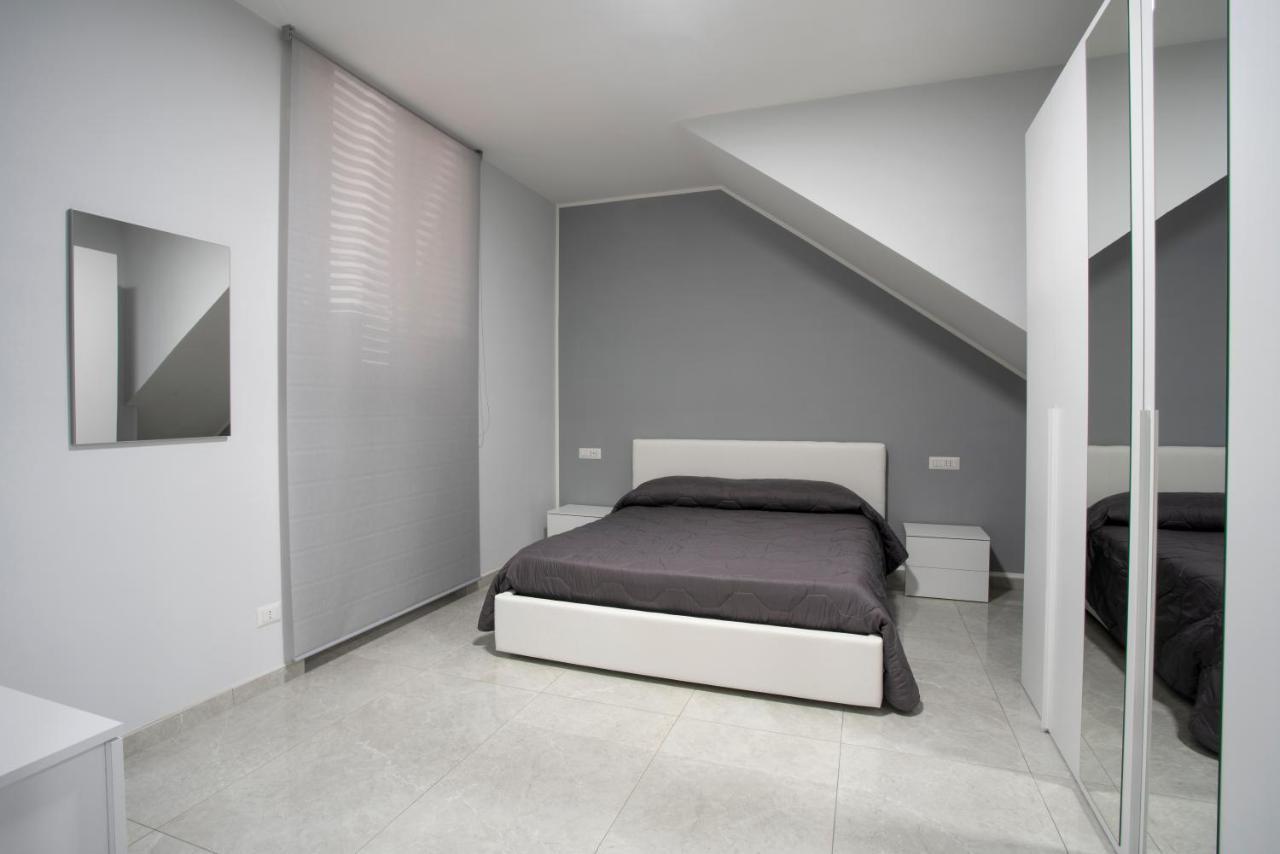 Giovi'S Apartments กาสเตลลัมมาเร ดิ สตาเบีย ภายนอก รูปภาพ