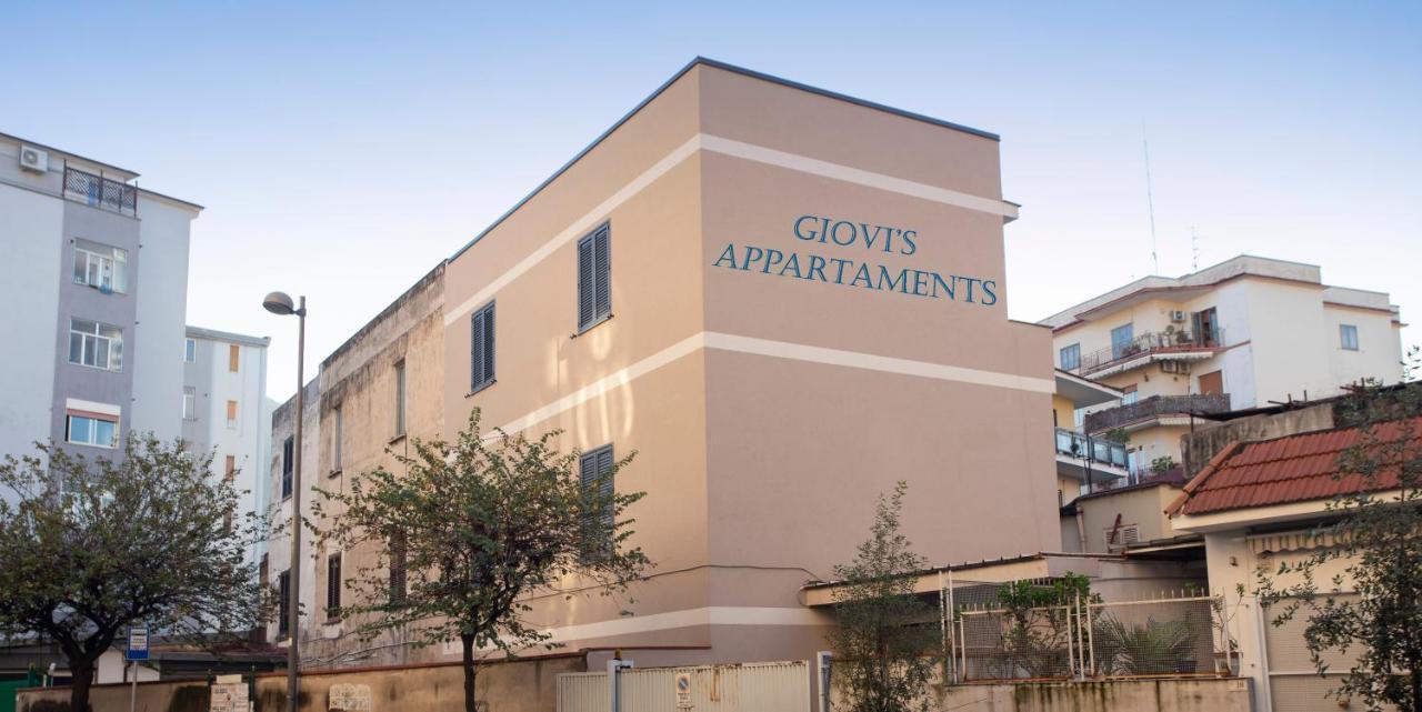 Giovi'S Apartments กาสเตลลัมมาเร ดิ สตาเบีย ภายนอก รูปภาพ