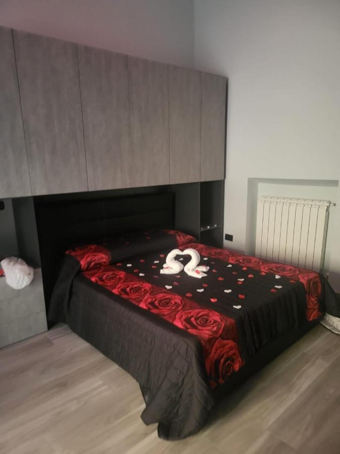 Giovi'S Apartments กาสเตลลัมมาเร ดิ สตาเบีย ภายนอก รูปภาพ