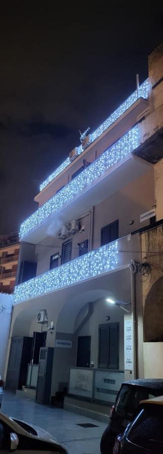 Giovi'S Apartments กาสเตลลัมมาเร ดิ สตาเบีย ภายนอก รูปภาพ